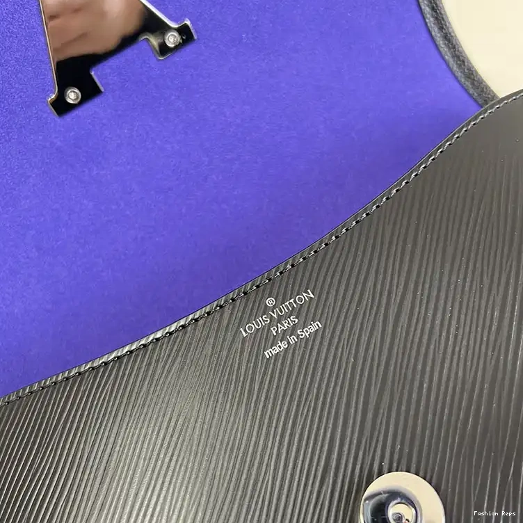 Fashion Reps Bag 2209HT0009 LV 0523